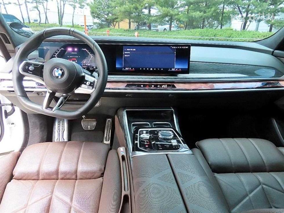 BMW 7er — miniaturë 7