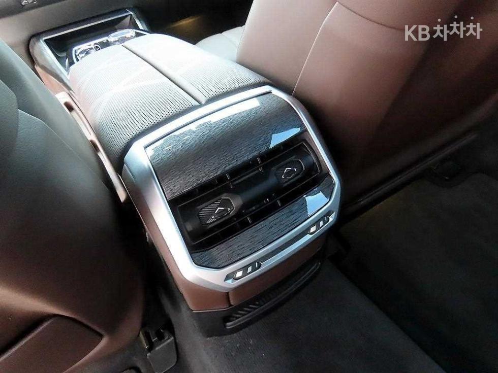 BMW 7er — miniaturë 15