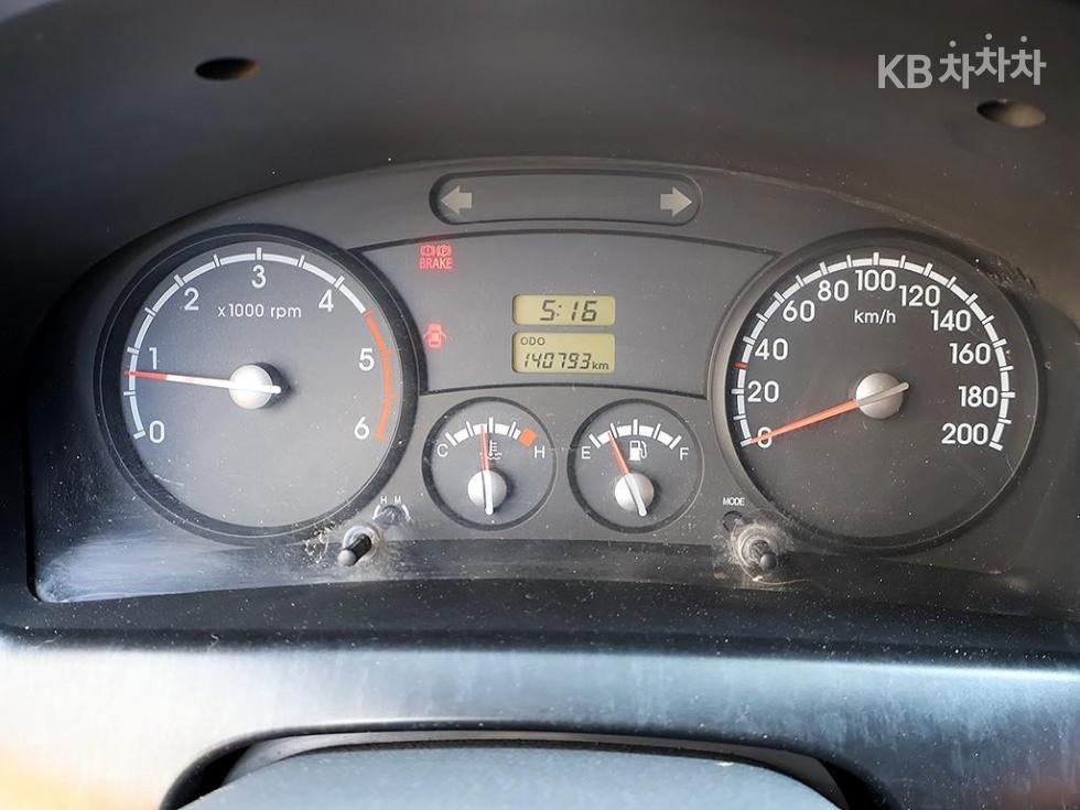 2013 - kia bongo iii