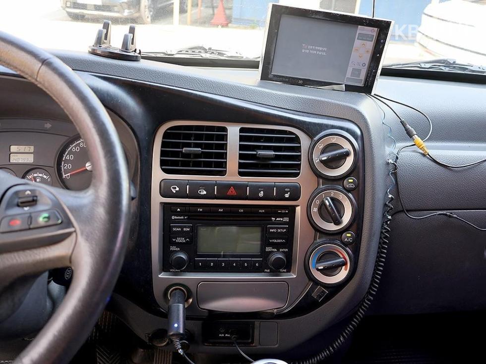2013 - kia bongo iii