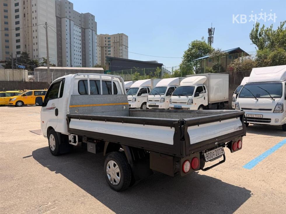 2021 - kia bongo iii