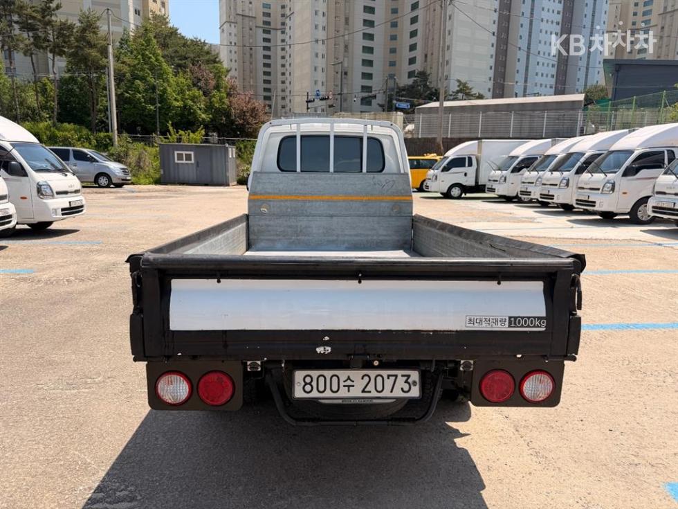 2021 - kia bongo iii