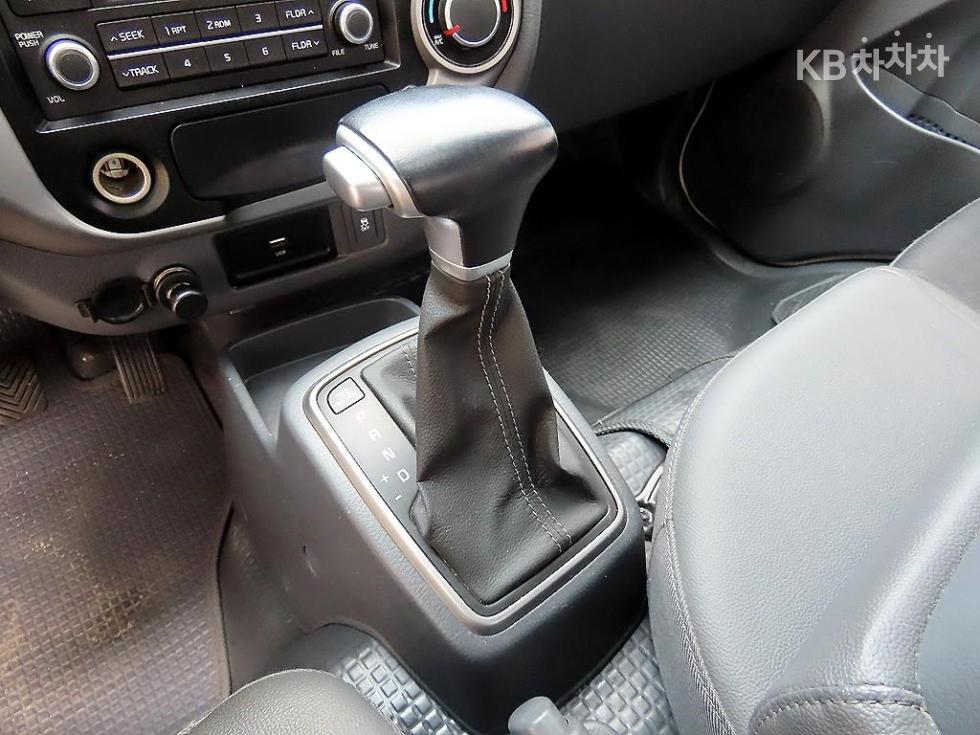 2021 - kia bongo iii