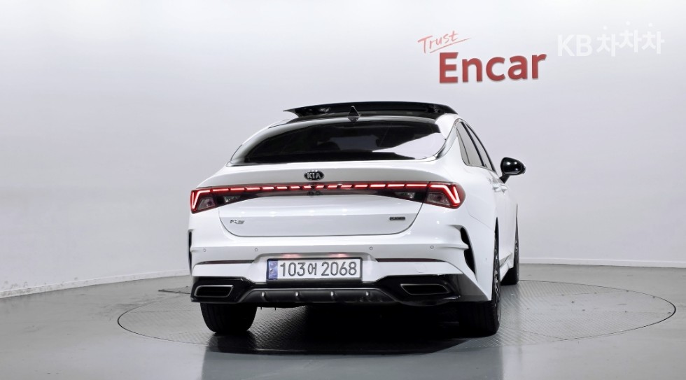 2021 - kia k5