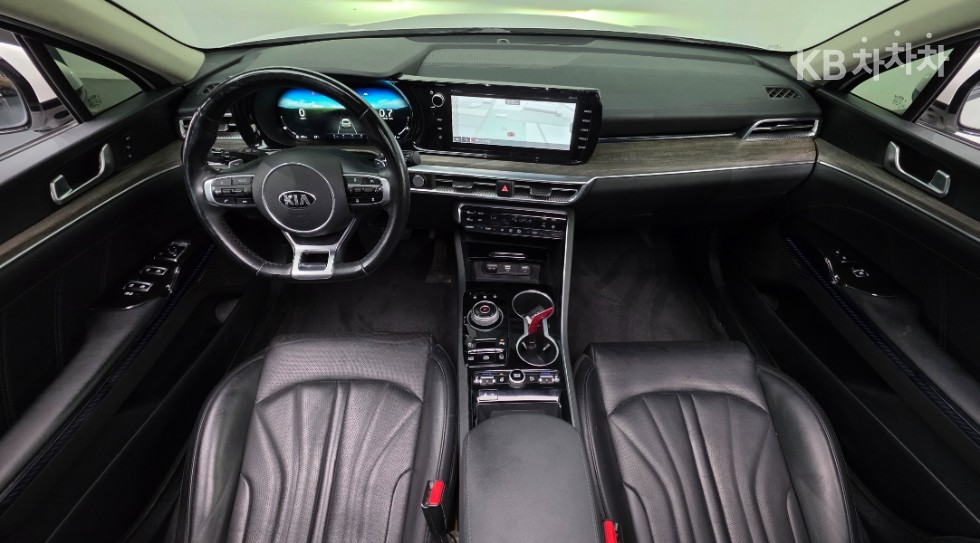 2021 - kia k5
