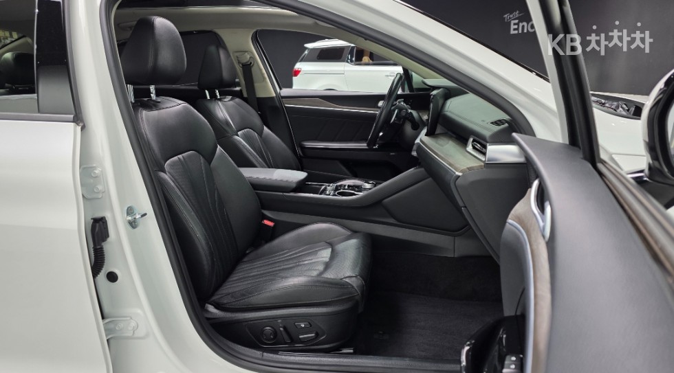 2021 - kia k5