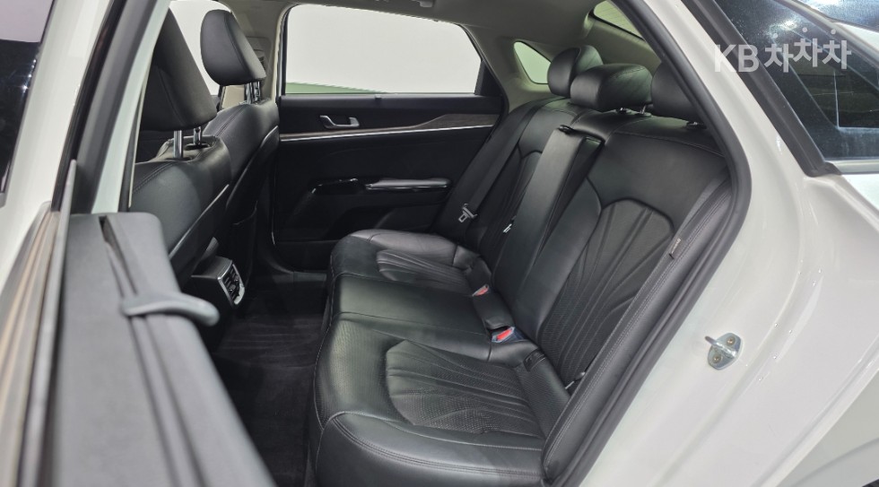 2021 - kia k5