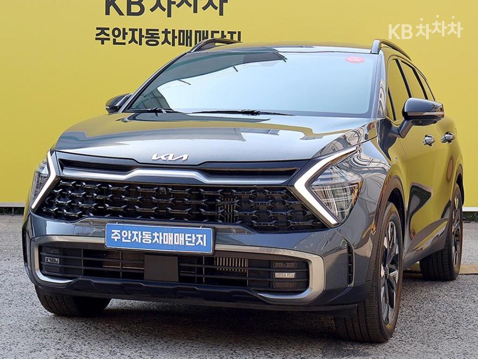 2023 - kia sportage