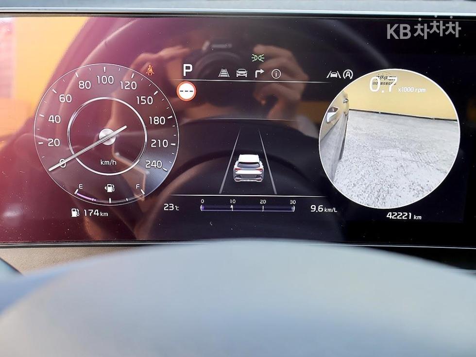 2023 - kia sportage
