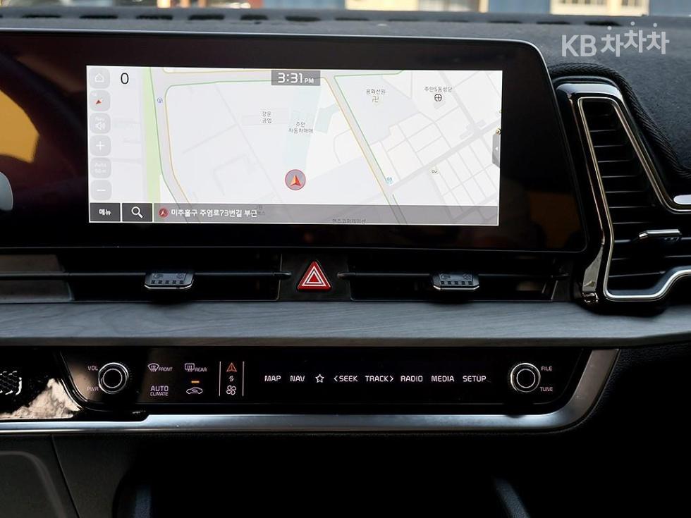 2023 - kia sportage