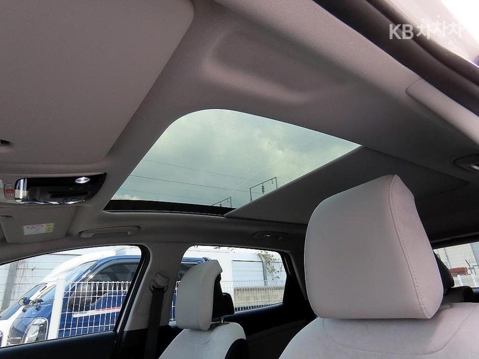 2024 - kia sportage