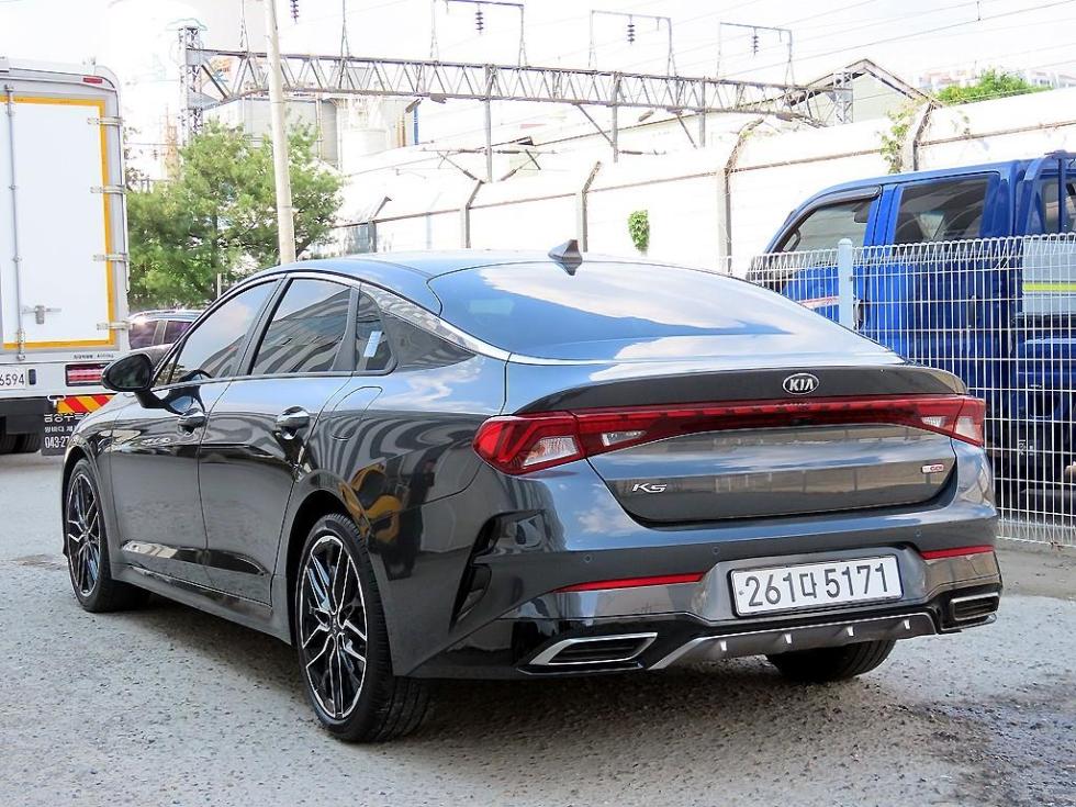 2021 - kia k5