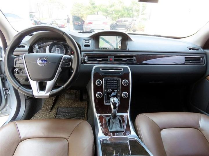 Volvo XC70 D5 Diesel 8