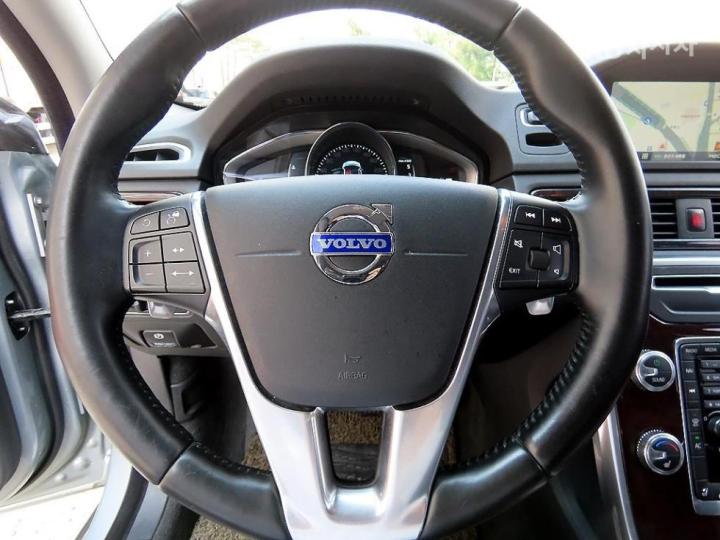 Volvo XC70 D5 Diesel 9