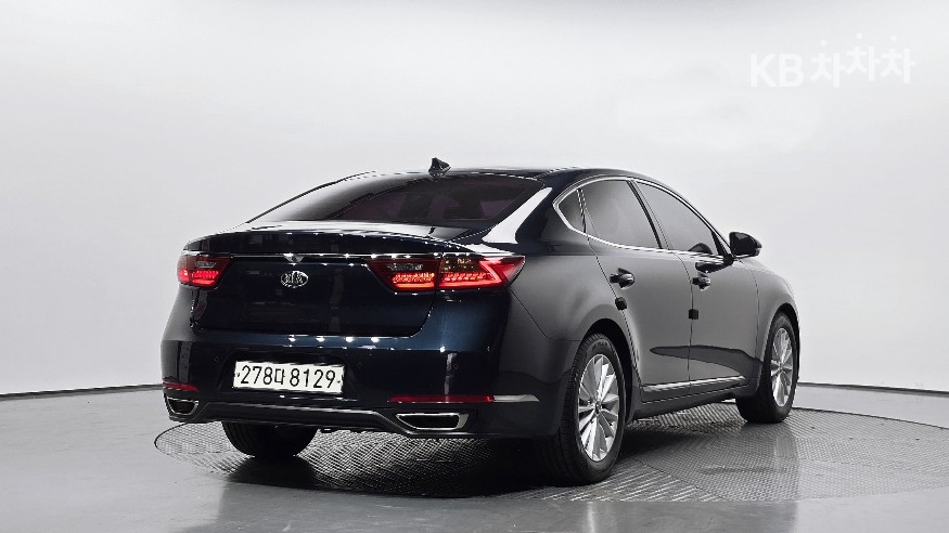 2017 - kia k7