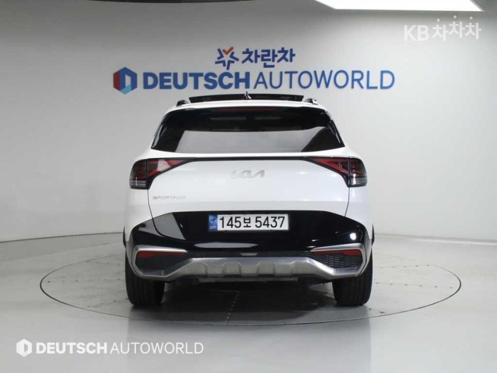 2022 - kia sportage