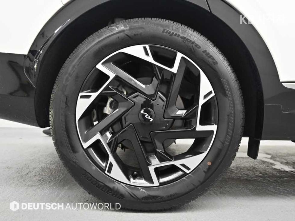 2022 - kia sportage