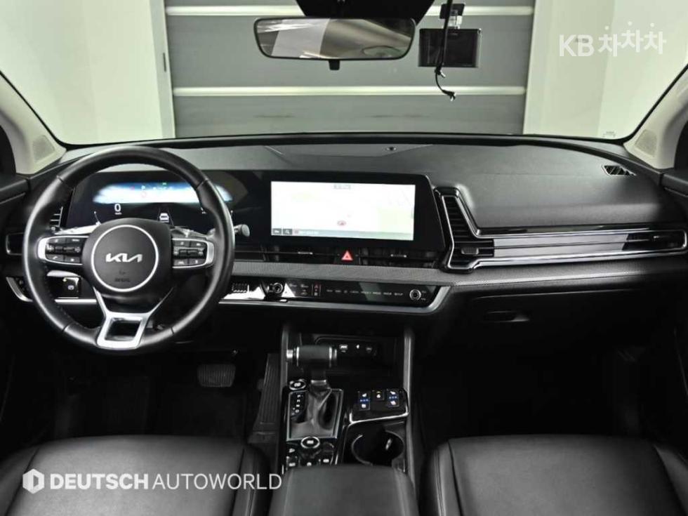 2022 - kia sportage