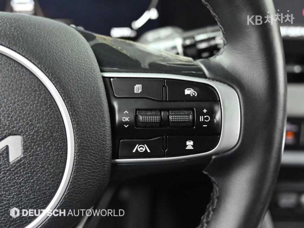 2022 - kia sportage