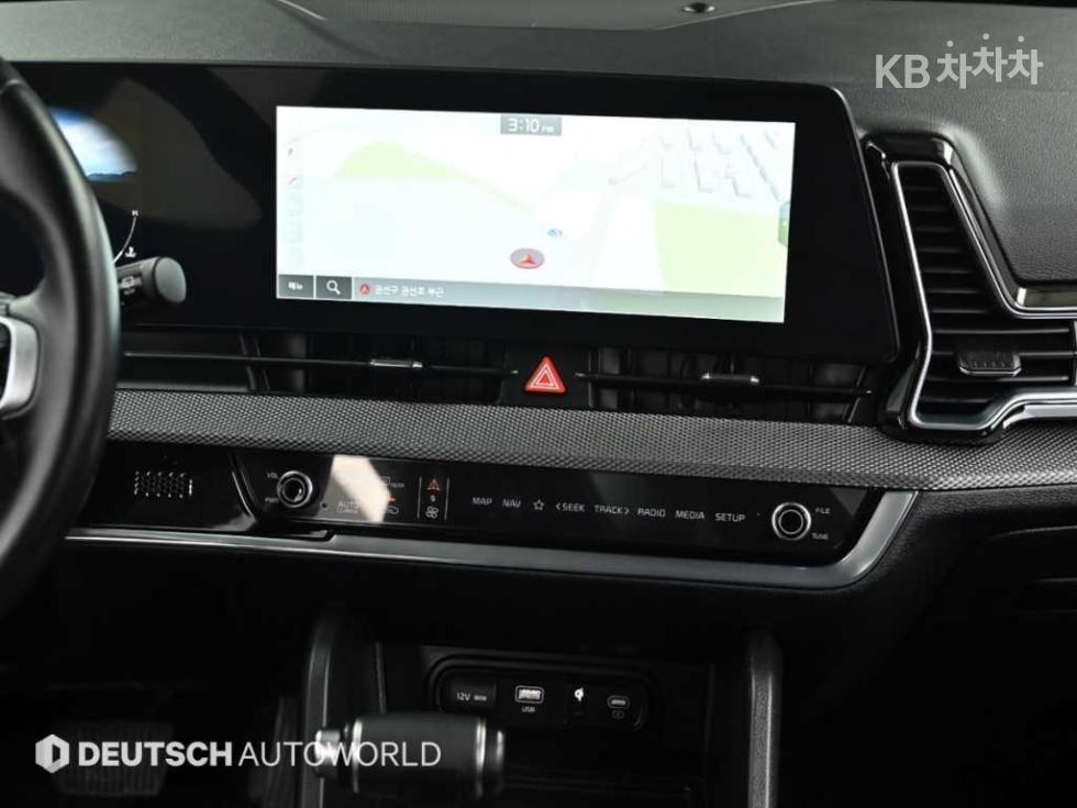 2022 - kia sportage