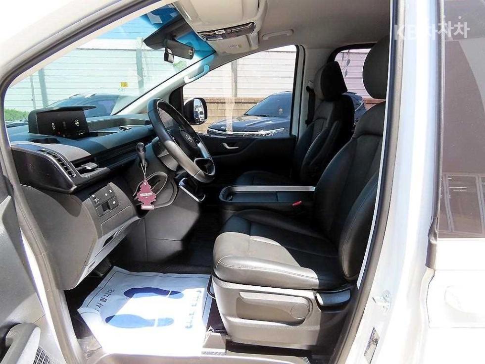 Hyundai Staria — miniaturë 5