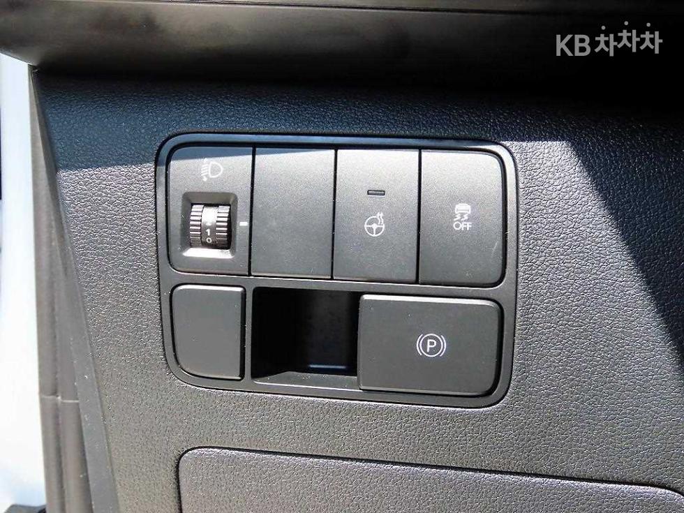 Hyundai Staria — miniaturë 12