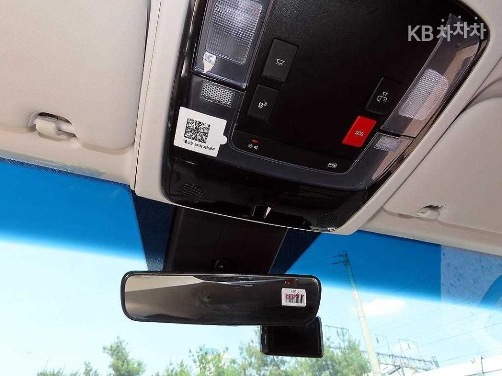 Hyundai Staria — miniaturë 16