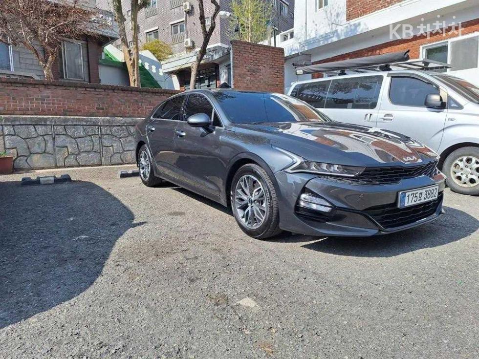 2023 - kia k5