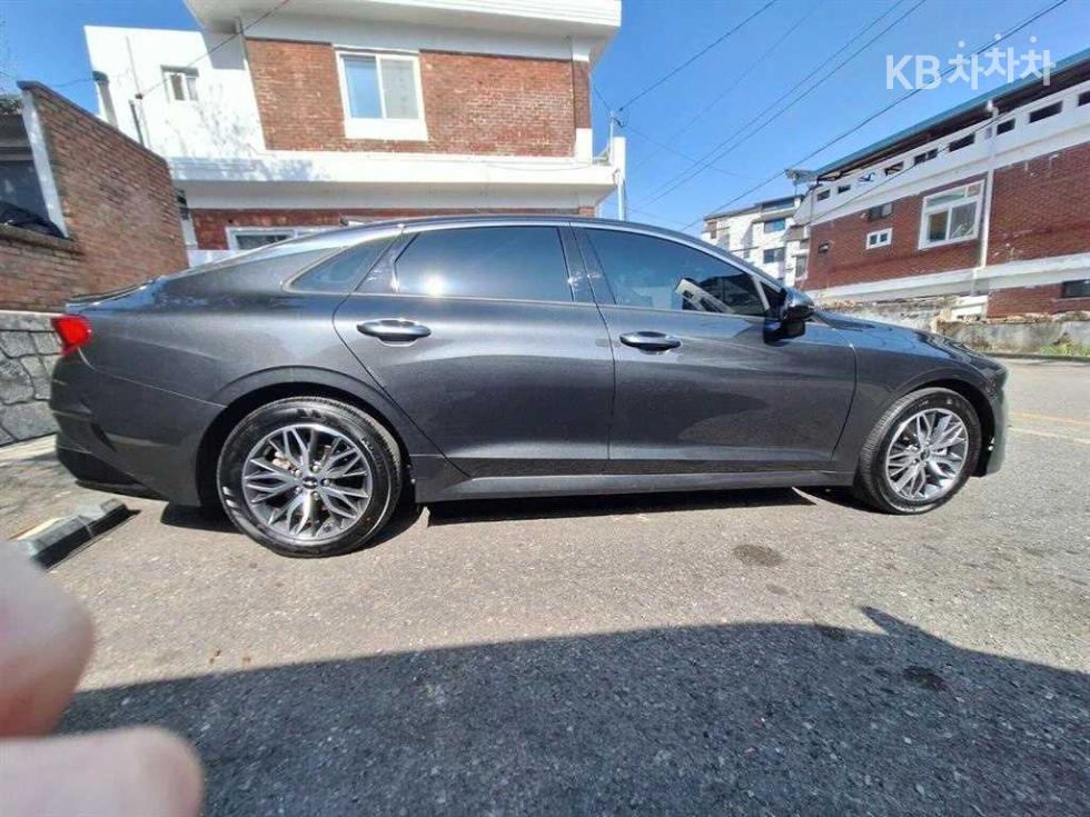 2023 - kia k5