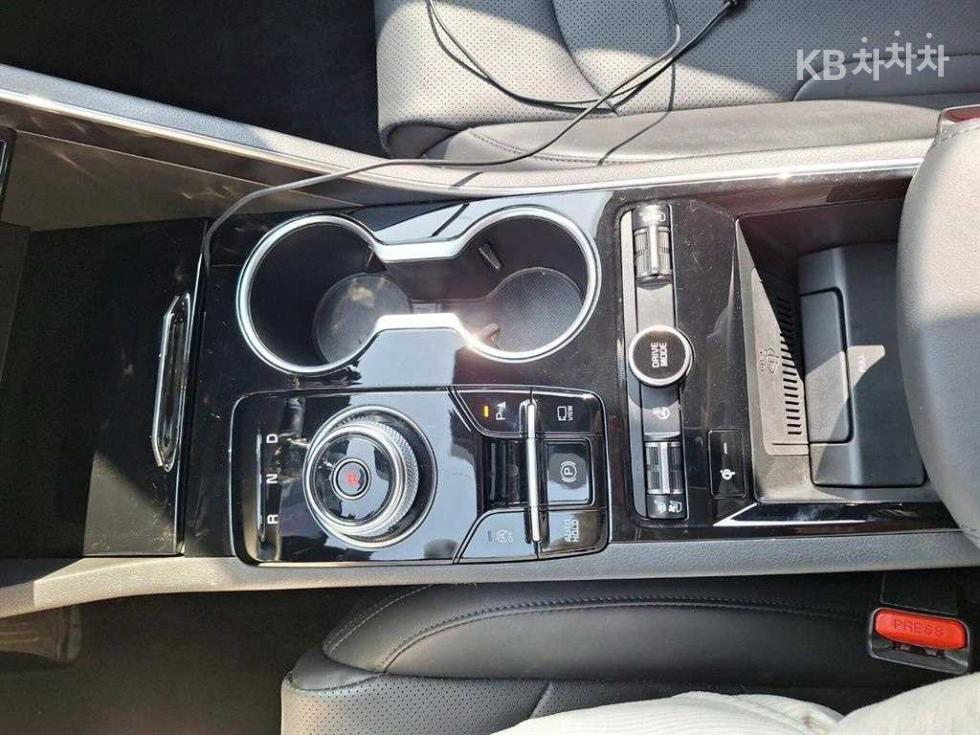 2023 - kia k5