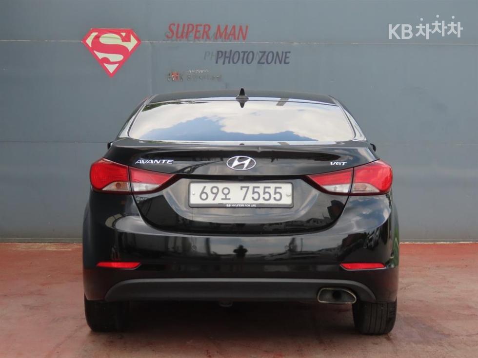 Hyundai Avante — miniaturë 4