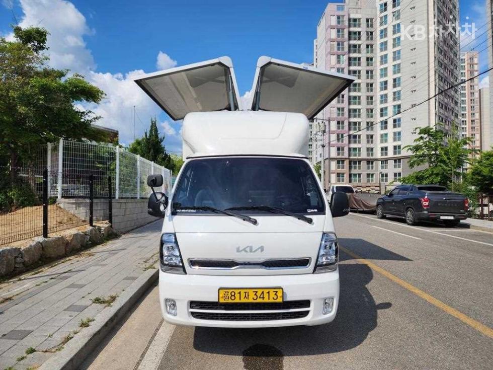 2024 - kia bongo iii