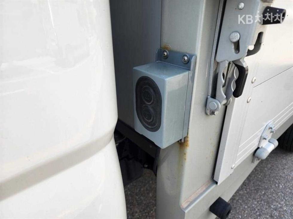 2024 - kia bongo iii