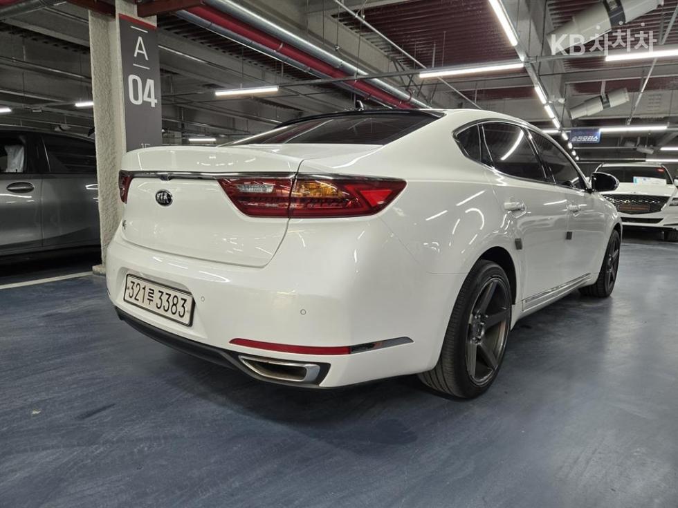 2017 - kia k7