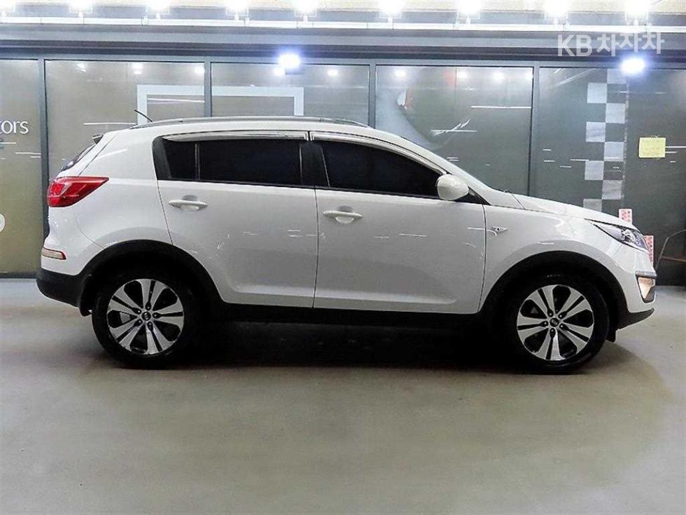 2012 - kia sportage