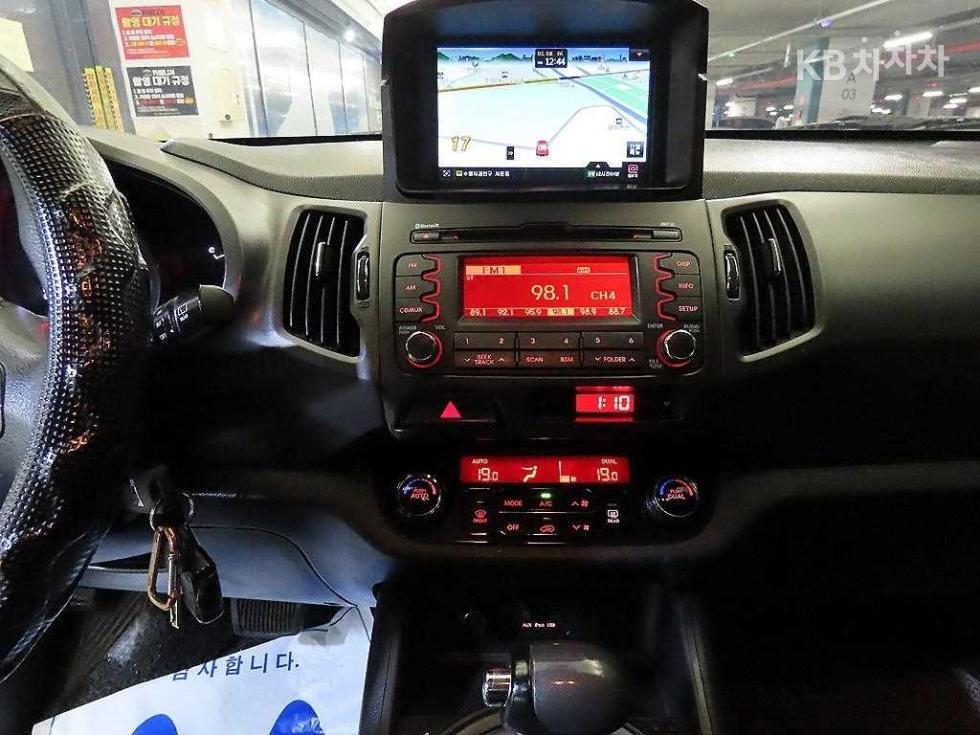 2012 - kia sportage