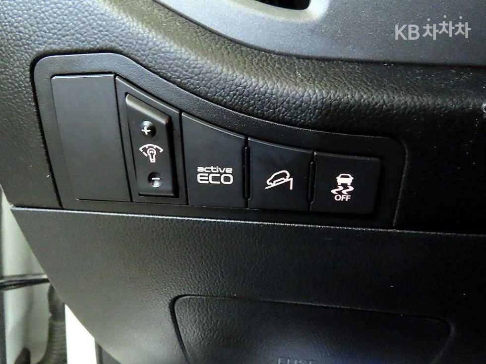 2012 - kia sportage