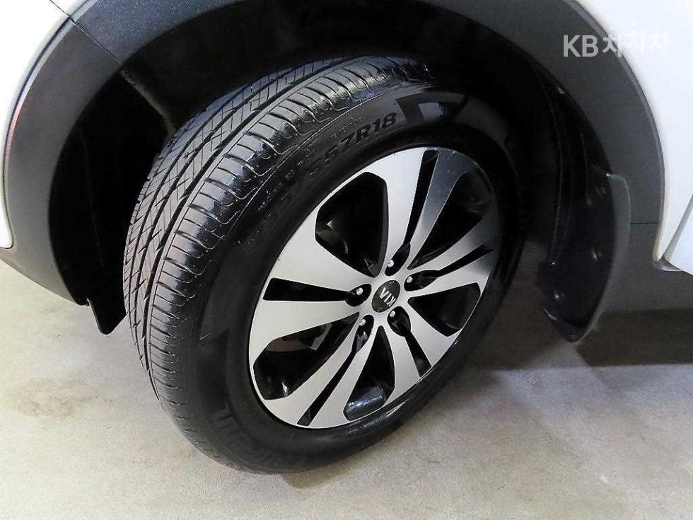 2012 - kia sportage