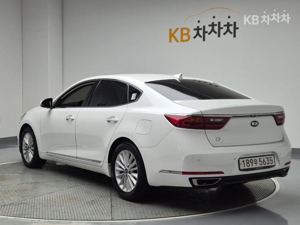 2018 - kia k7