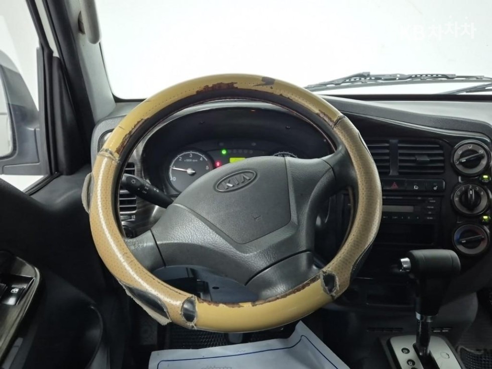 2010 - kia bongo iii