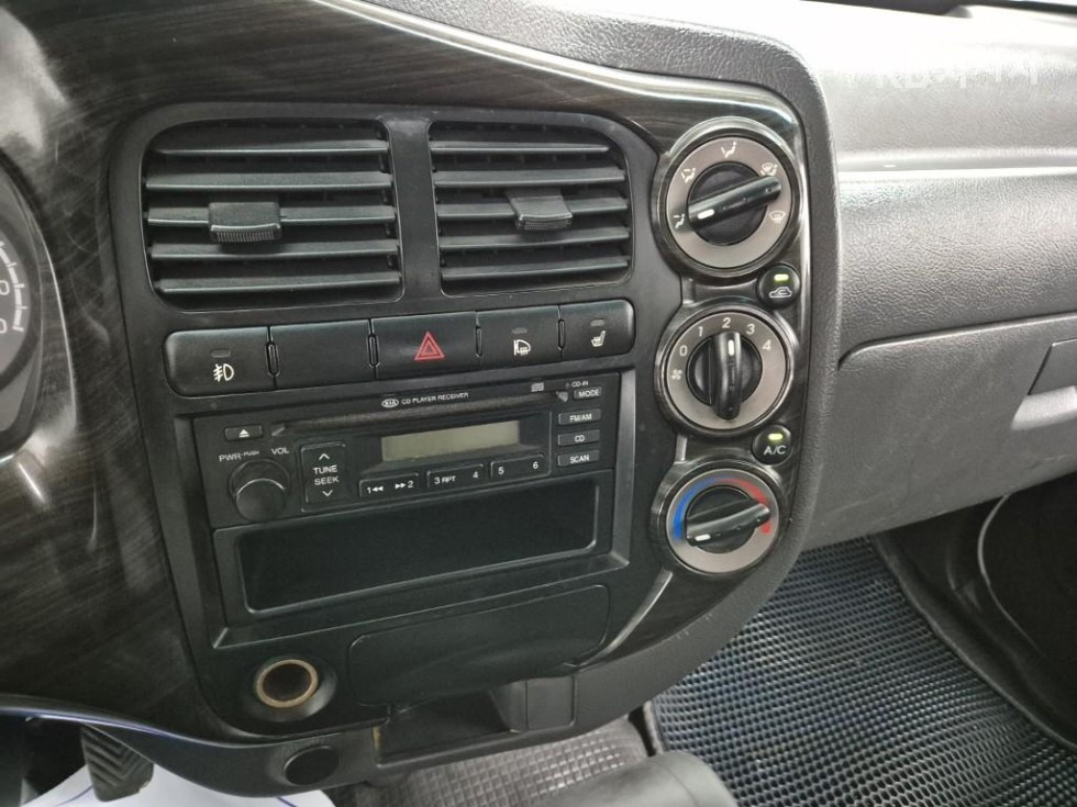 2010 - kia bongo iii