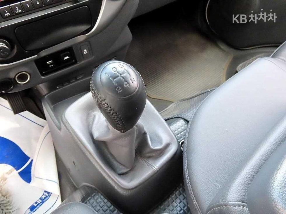 2022 - kia bongo iii