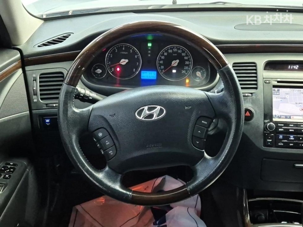 Hyundai Grandeur — miniaturë 9