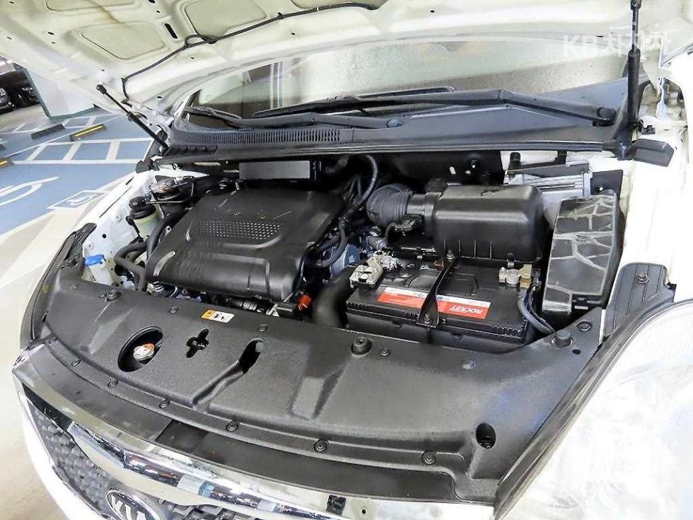 2014 - kia carnival