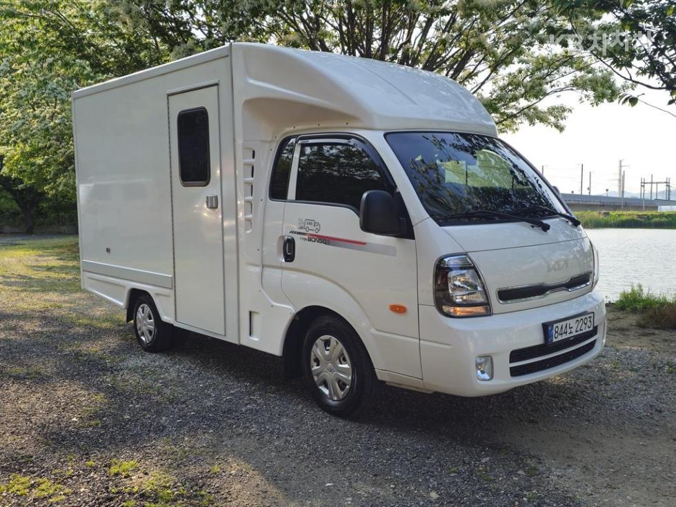 2024 - kia bongo iii