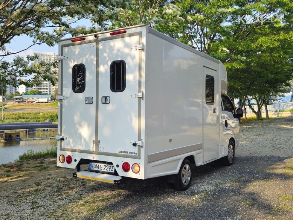 2024 - kia bongo iii