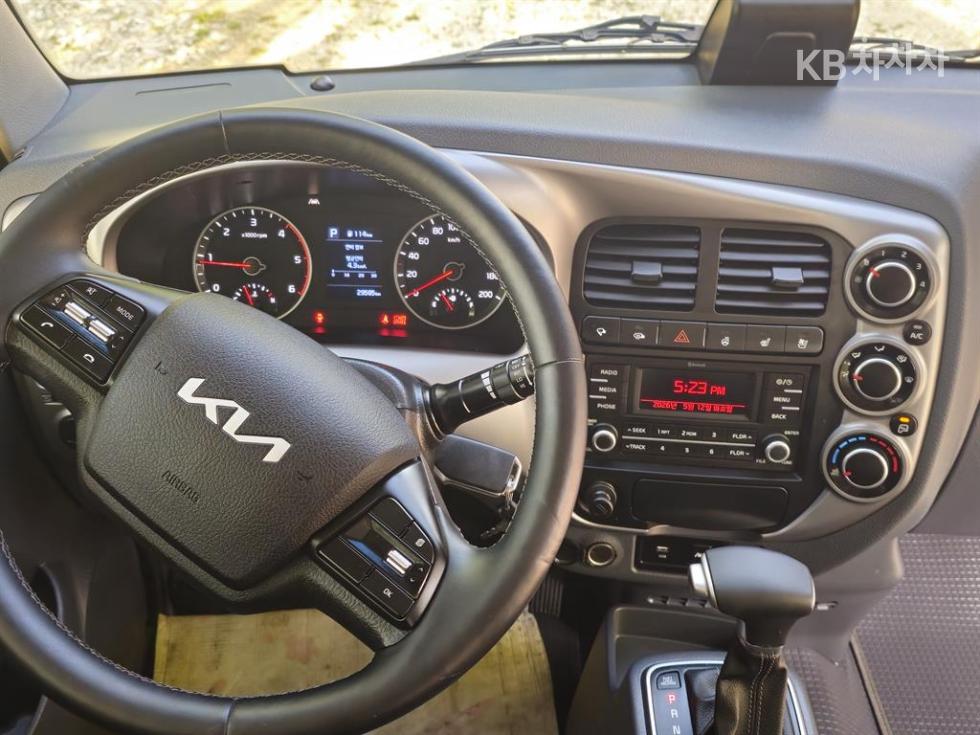 2024 - kia bongo iii
