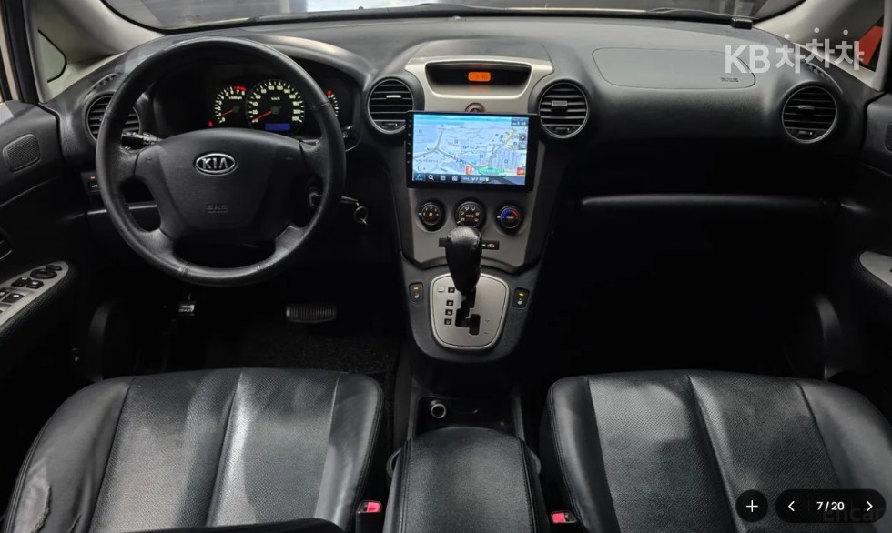 Kia Carens — miniaturë 7