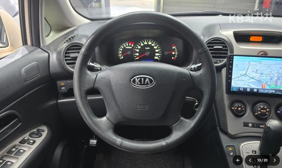 Kia Carens — miniaturë 13