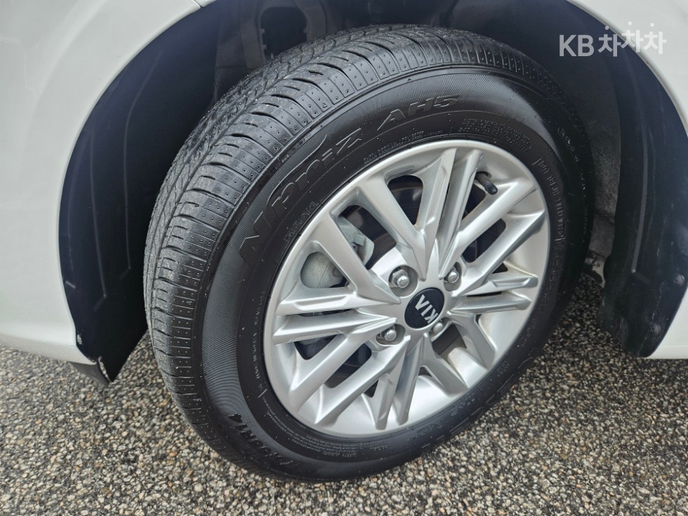 2021 - kia morning